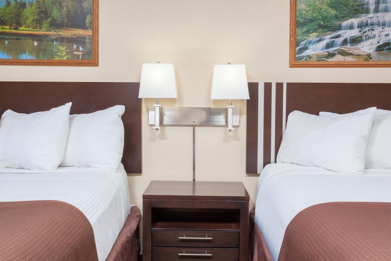 Econo Lodge Inn & Suites Medicine Hat Dış mekan fotoğraf