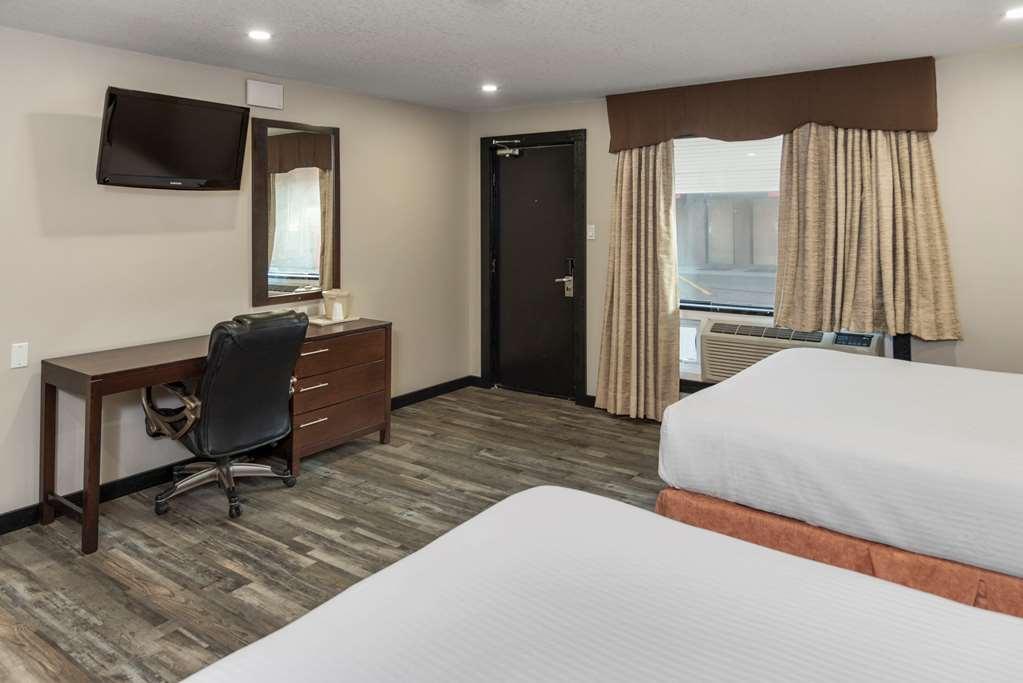 Econo Lodge Inn & Suites Medicine Hat Oda fotoğraf