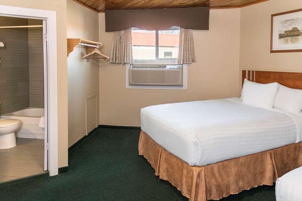 Econo Lodge Inn & Suites Medicine Hat Oda fotoğraf