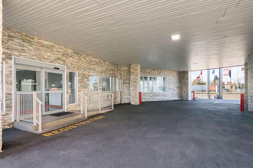 Econo Lodge Inn & Suites Medicine Hat Dış mekan fotoğraf